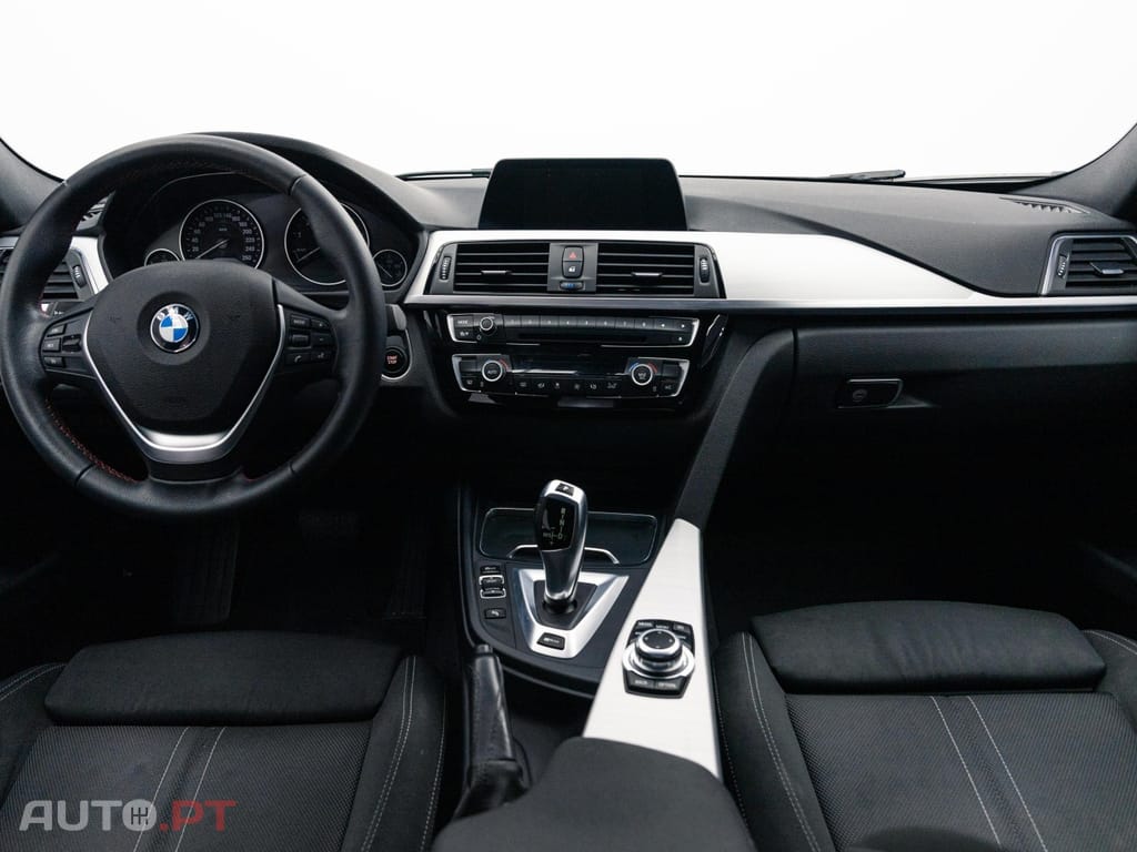 BMW 330 e iPerformance Line Sport