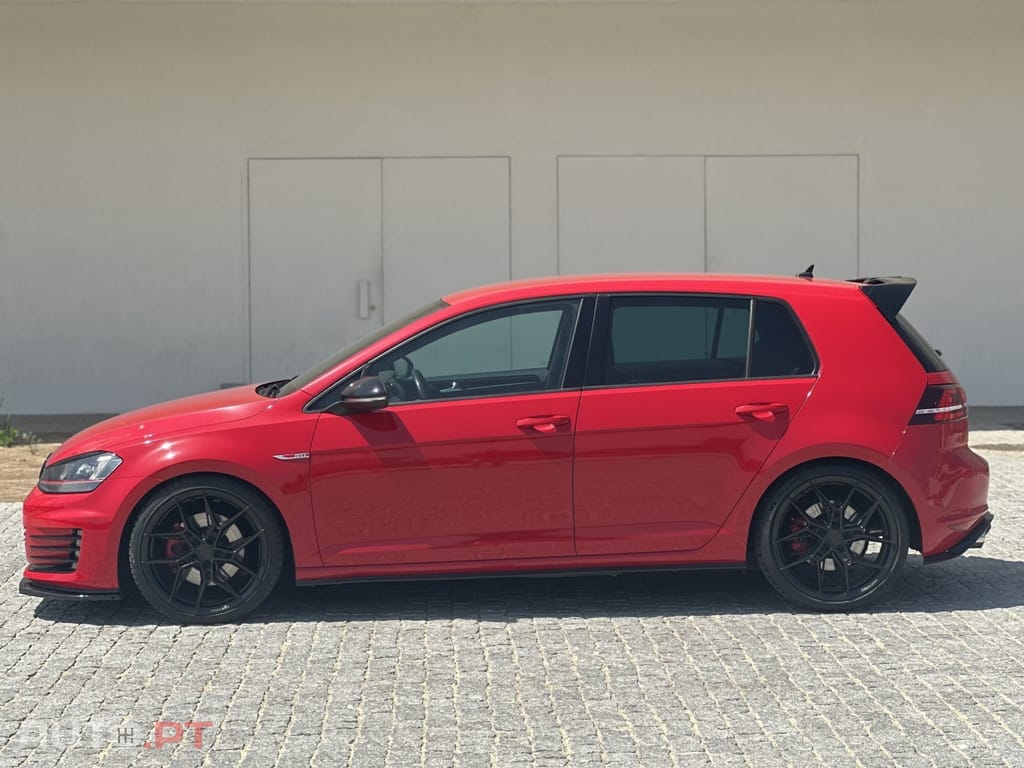 Volkswagen Golf 2.0 TSI GTI DSG