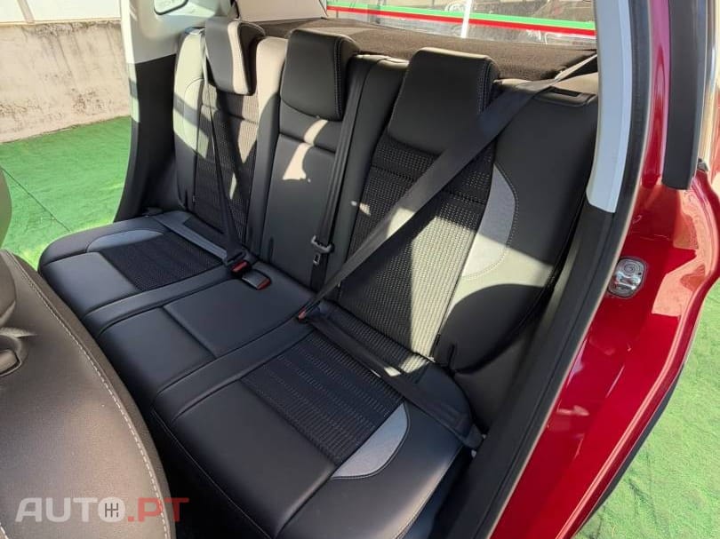 Peugeot 2008 1.2 PureTech Allure EAT6