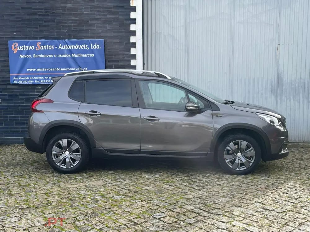 Peugeot 2008 1.2 PureTech Signature