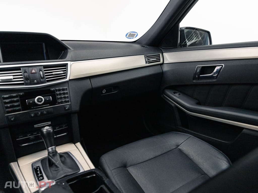 Mercedes-Benz E 250 BlueTEC Avantgarde Auto