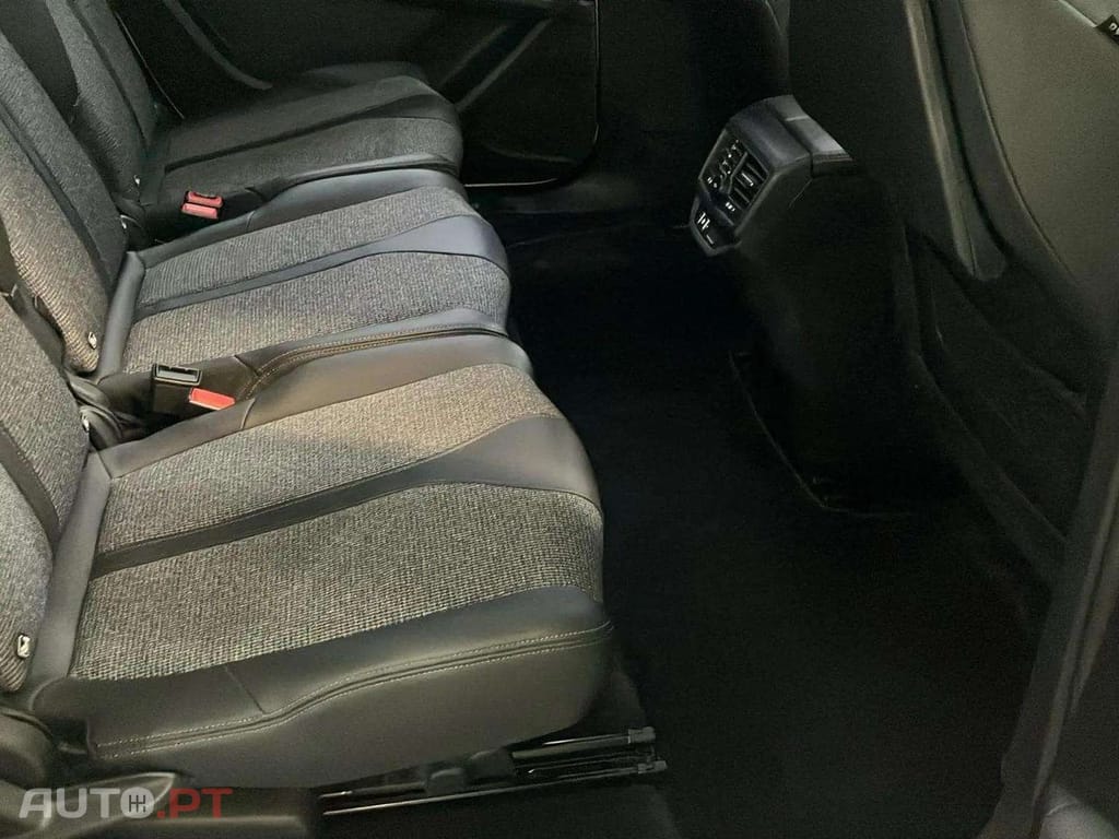 Peugeot 5008 1.5 BlueHDi Allure EAT8