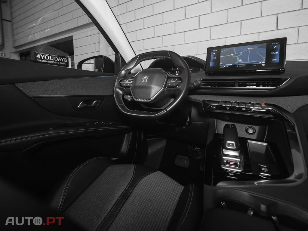 Peugeot 5008 BlueHDI 130 EAT8 Allure