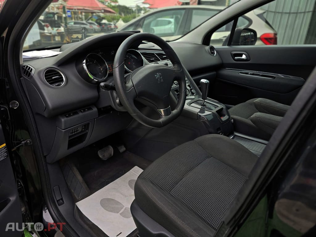 Peugeot 5008 1.6 E-HDi 7L Allure J17 CMP6