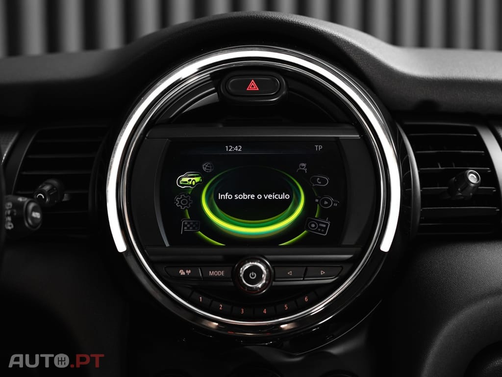 MINI Cooper Cooper D