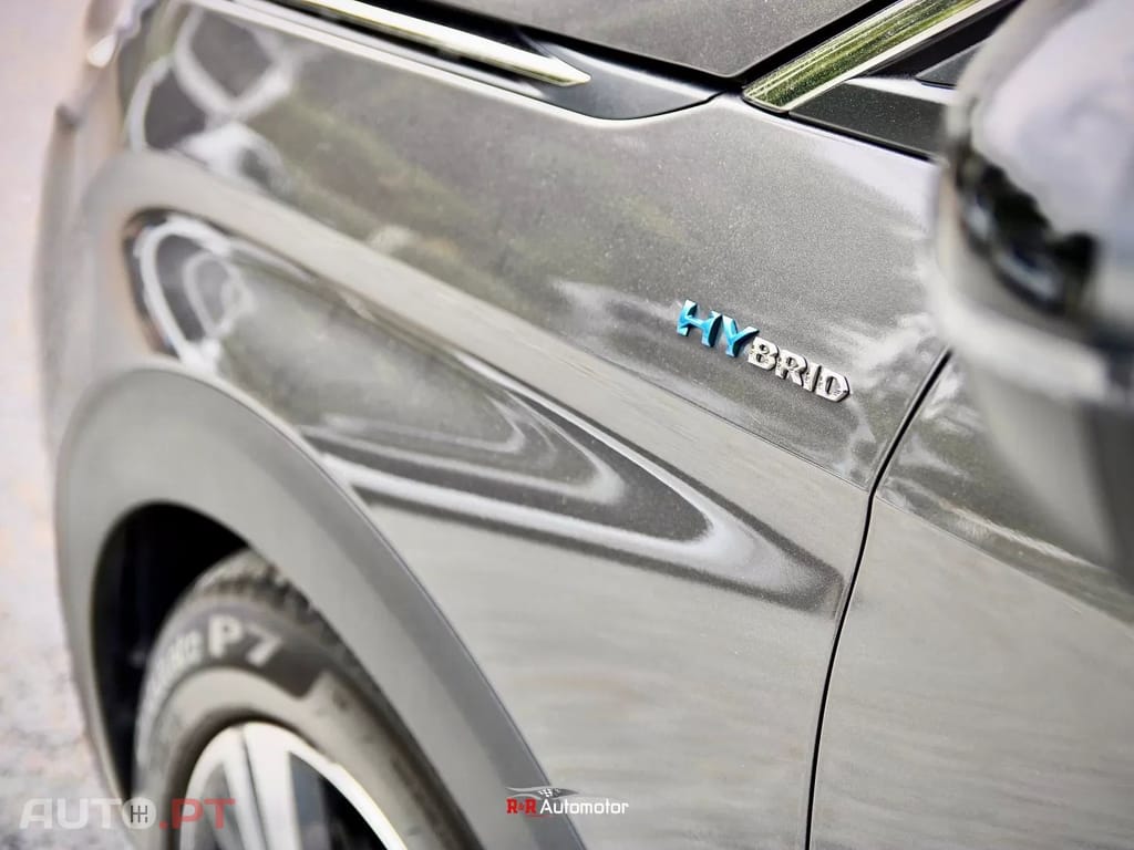 Peugeot 3008 1.6 Hybrid Allure e-EAT8