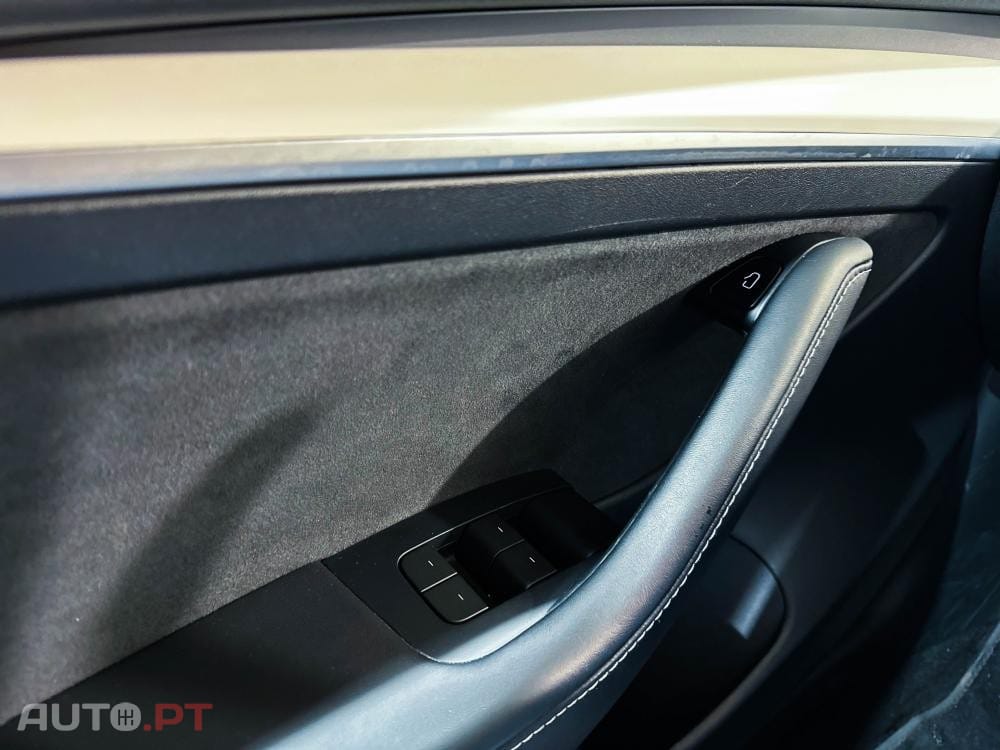 Tesla Model 3 Long Range AWD Dual Motor