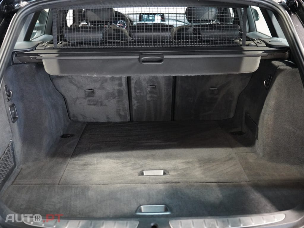 BMW 318 i Touring Pack M Auto