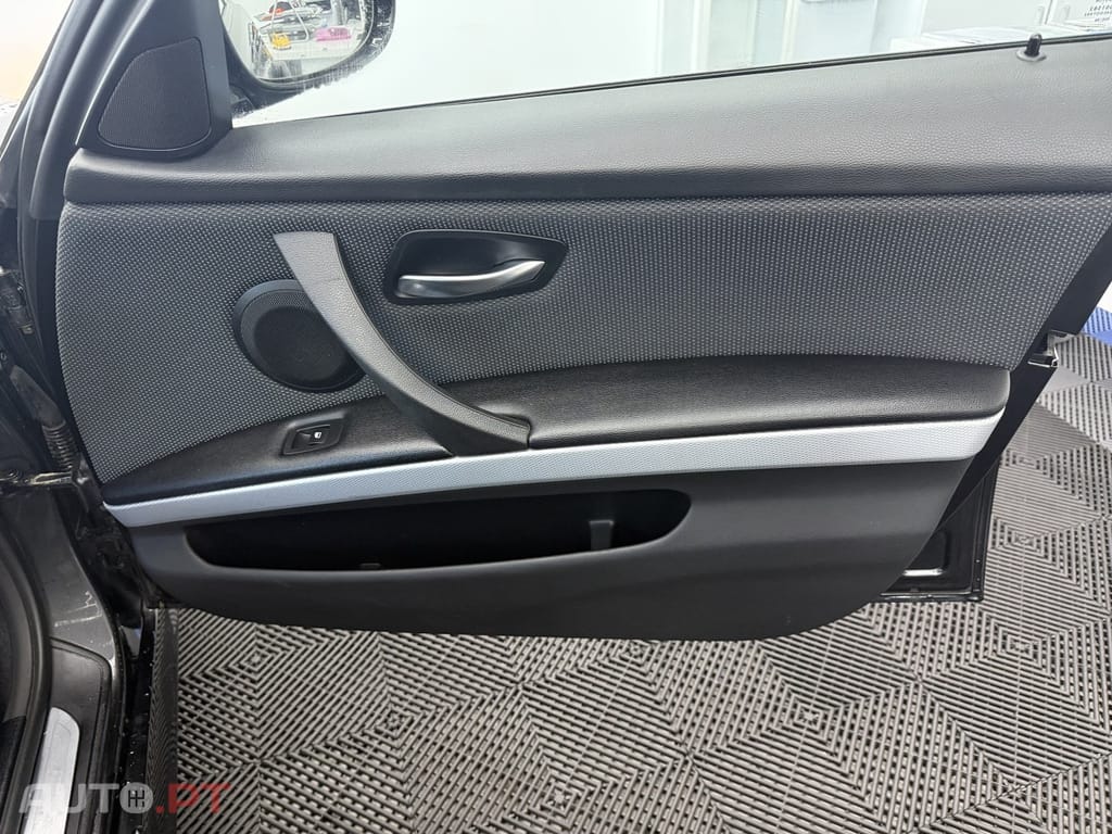 BMW 318 d Touring Pack M