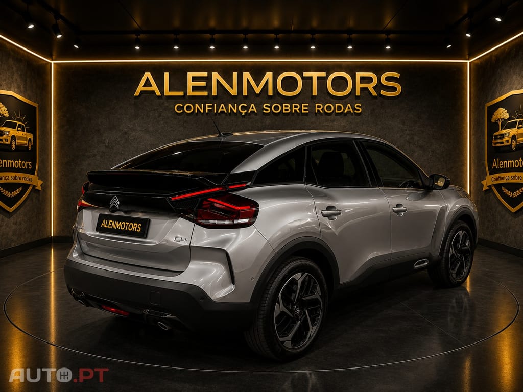 Citroen C4 1.2 PureTech Shine Pack EAT8