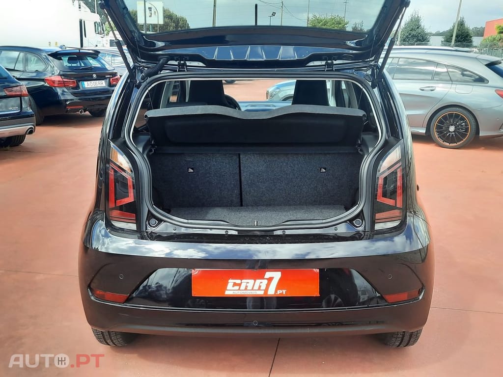 Volkswagen e-Up Entry