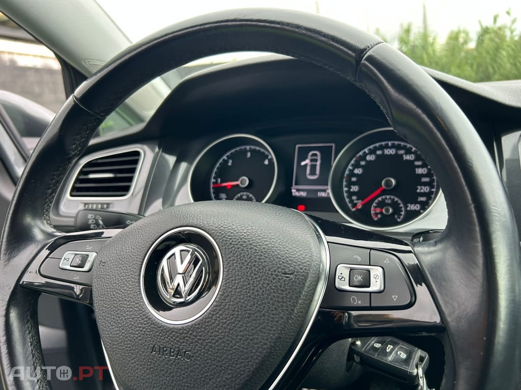 Volkswagen Golf 1.6 TDi Confortline