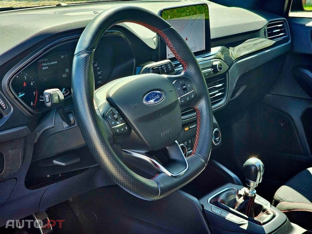 Ford Focus 1.5 EcoBoost S&S ST-LINE