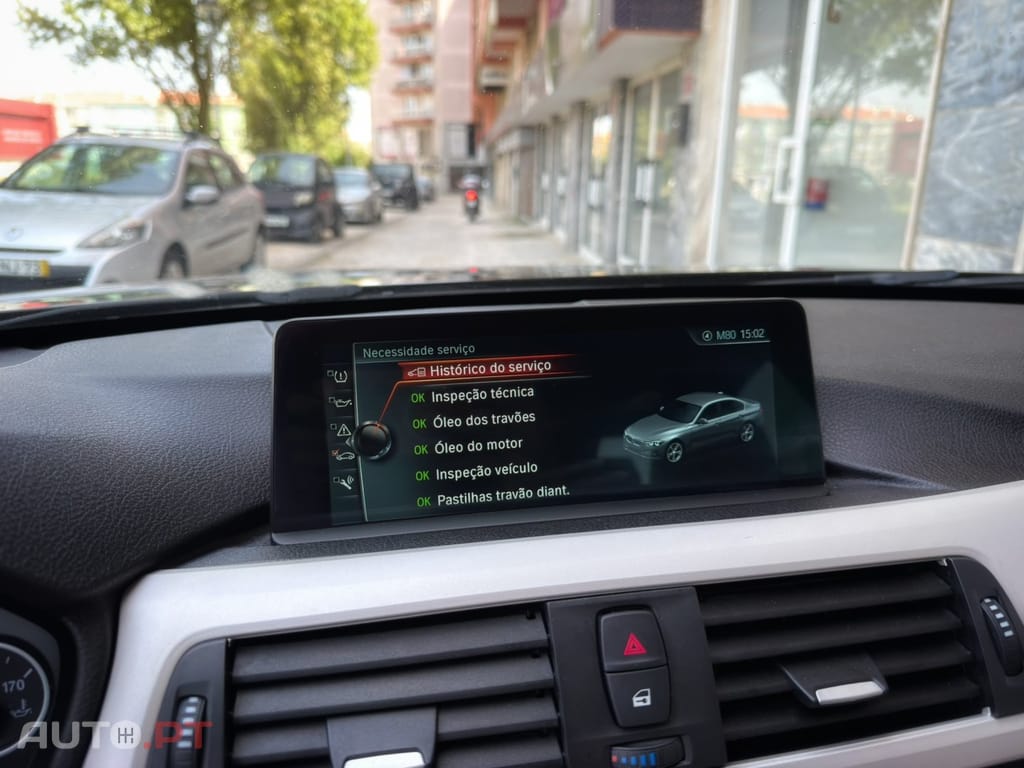 BMW 330 e iPerformance Advantage