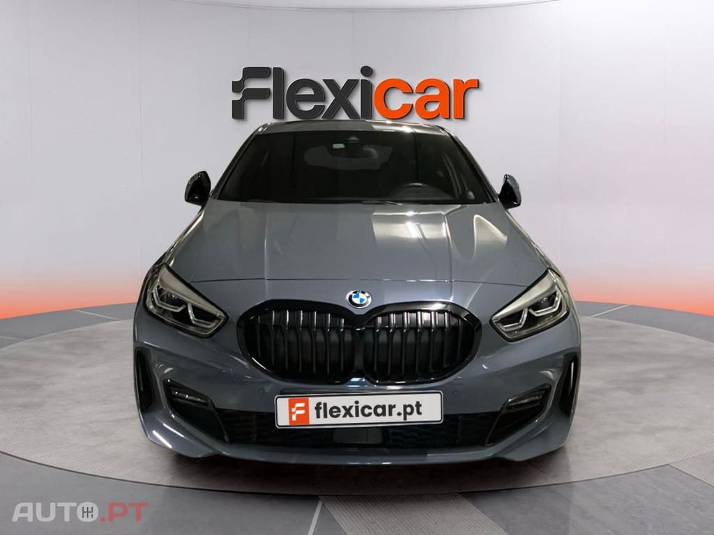 BMW 118 i Pack Desportivo M Auto