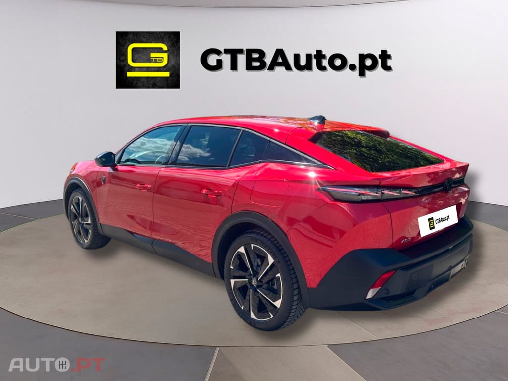 Peugeot 408 I.V.A DEDUTIVEL Hybrid 225 GT 