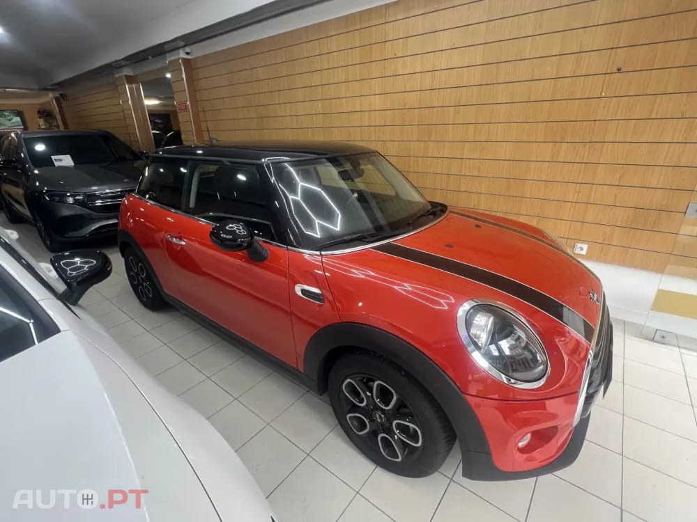 MINI Cooper Cooper D Aut. — fotografia 2