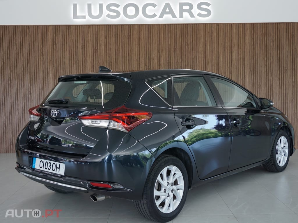 Toyota Auris 1.2 Turbo Design Edition