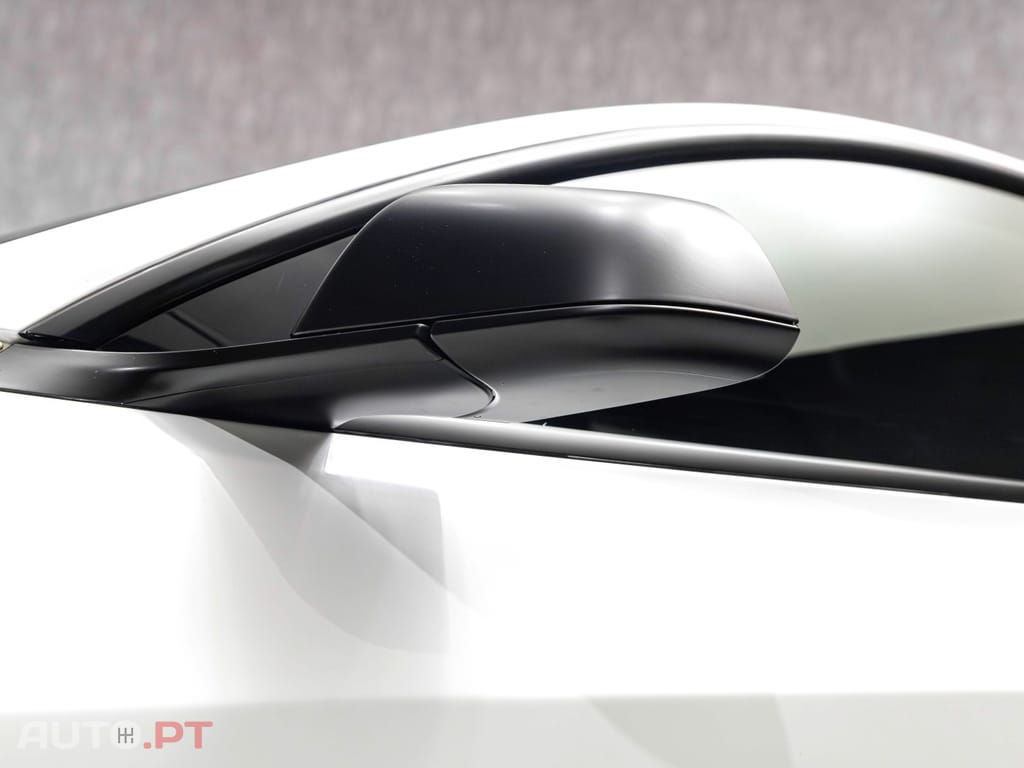 Tesla Model 3 Long-Range Dual Motor AWD