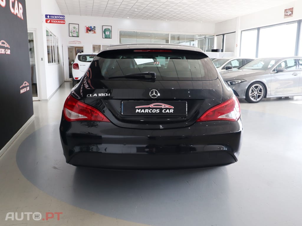 Mercedes-Benz CLA 180 d Shooting Brake