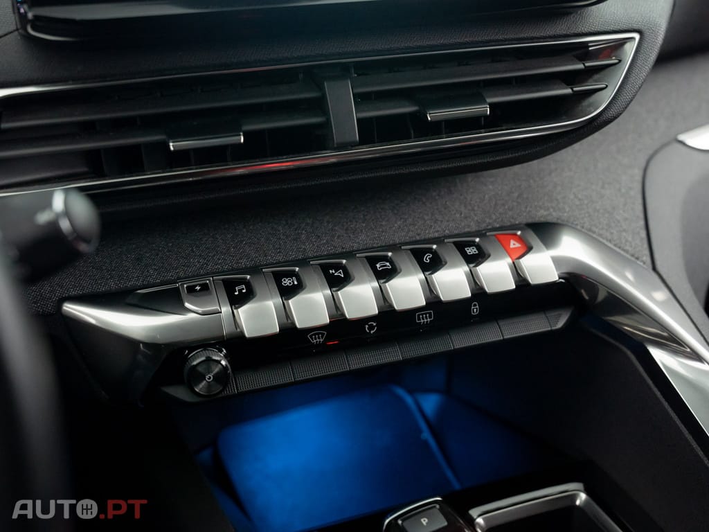 Peugeot 3008 1.6 Hybrid Allure Pack e-EAT8