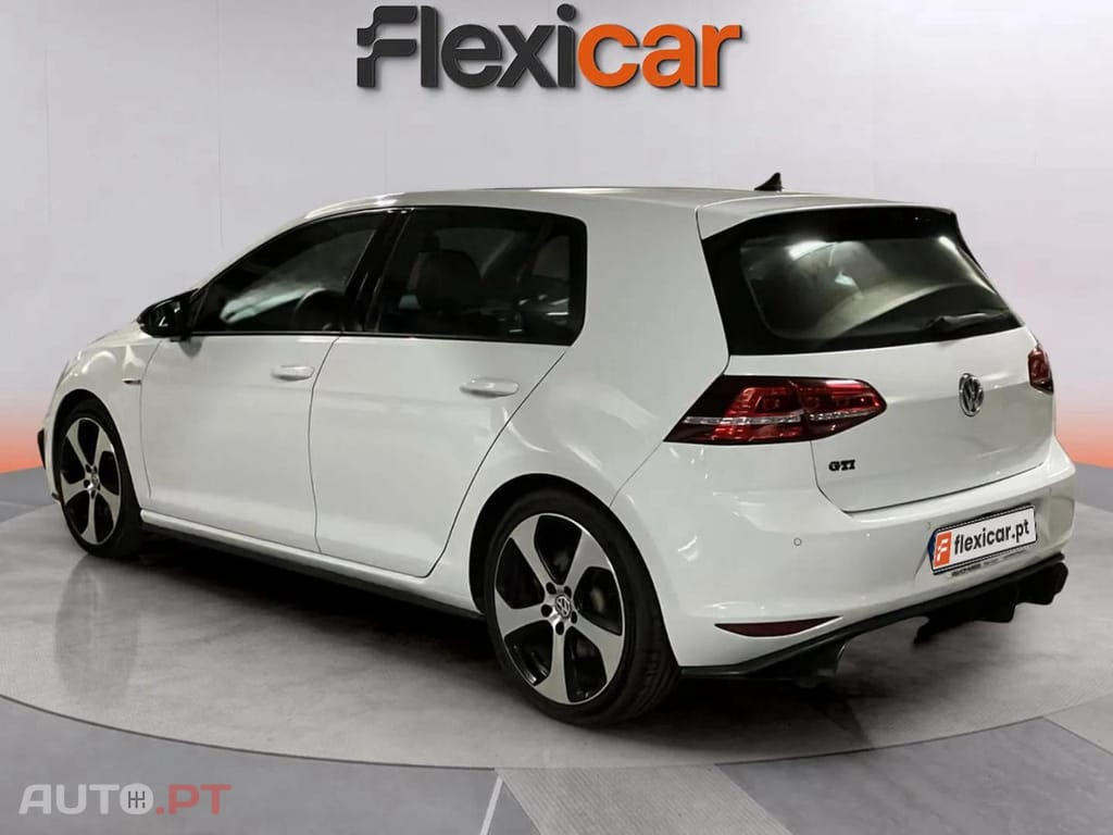 Volkswagen Golf 2.0 TSI GTI DSG Performance