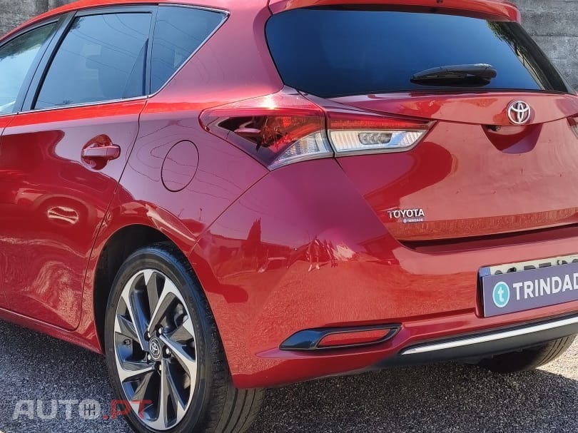 Toyota Auris 1.2T Exclusive