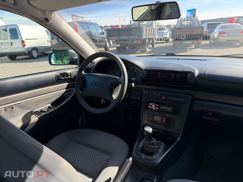 Audi A4 1.9 TDI Confort