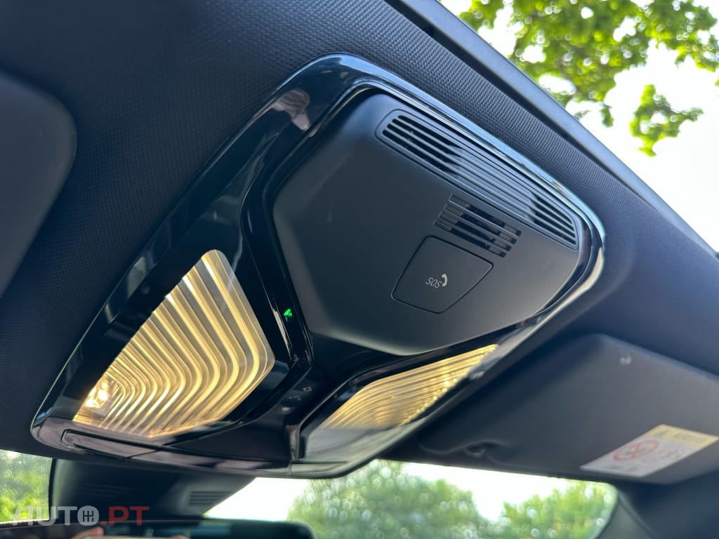 BMW 330 e Touring Pack Desportivo M Auto
