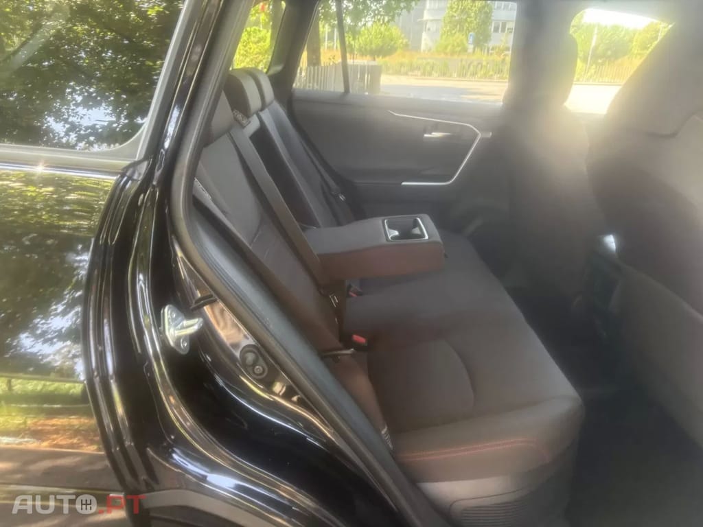 Toyota RAV4 2,5 Teamplayer