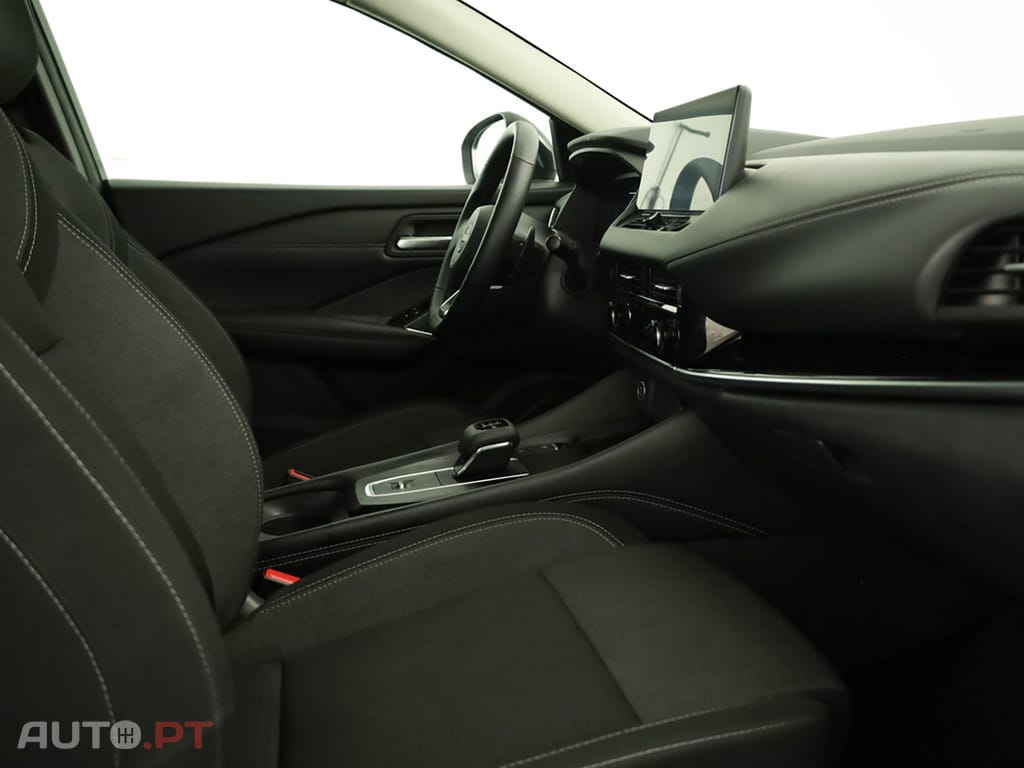 Nissan Qashqai Qashqai 1.3 DIG-T N-Connecta LED Xtronic