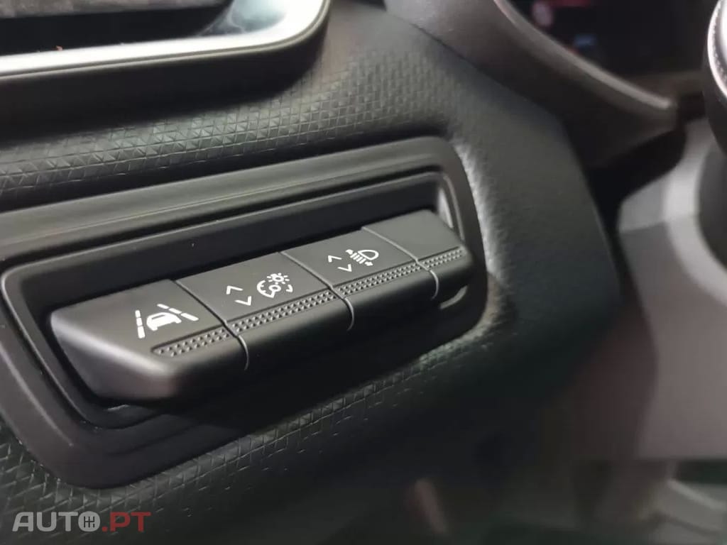 Renault Clio 1.0 TCe Techno Bi-Fuel