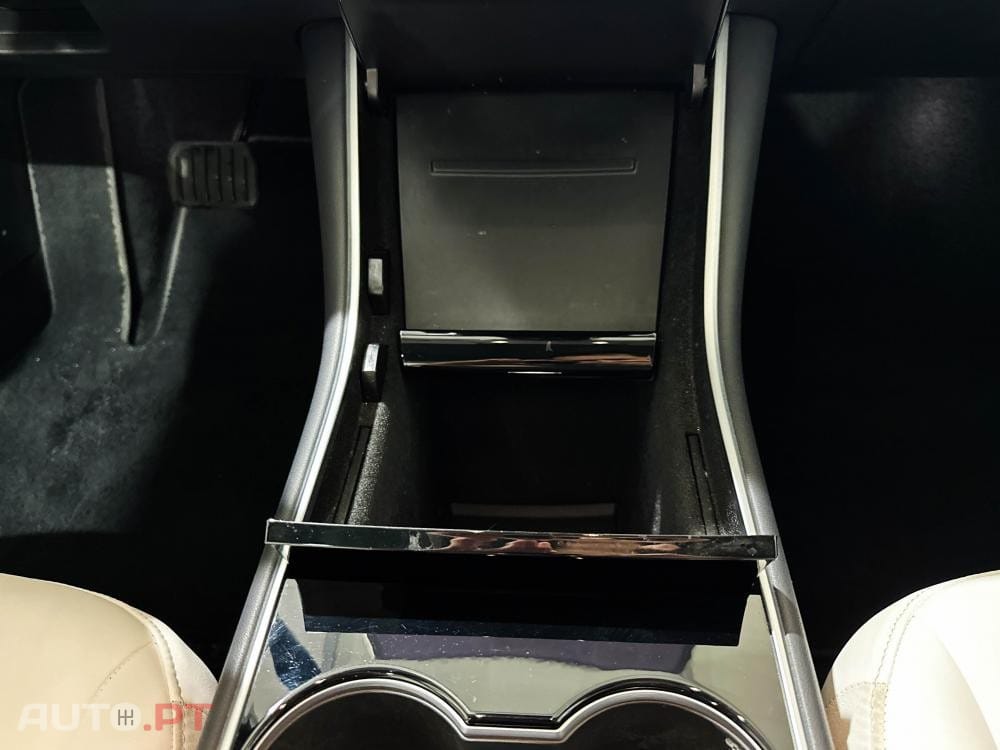 Tesla Model 3 Long-Range Dual Motor AWD