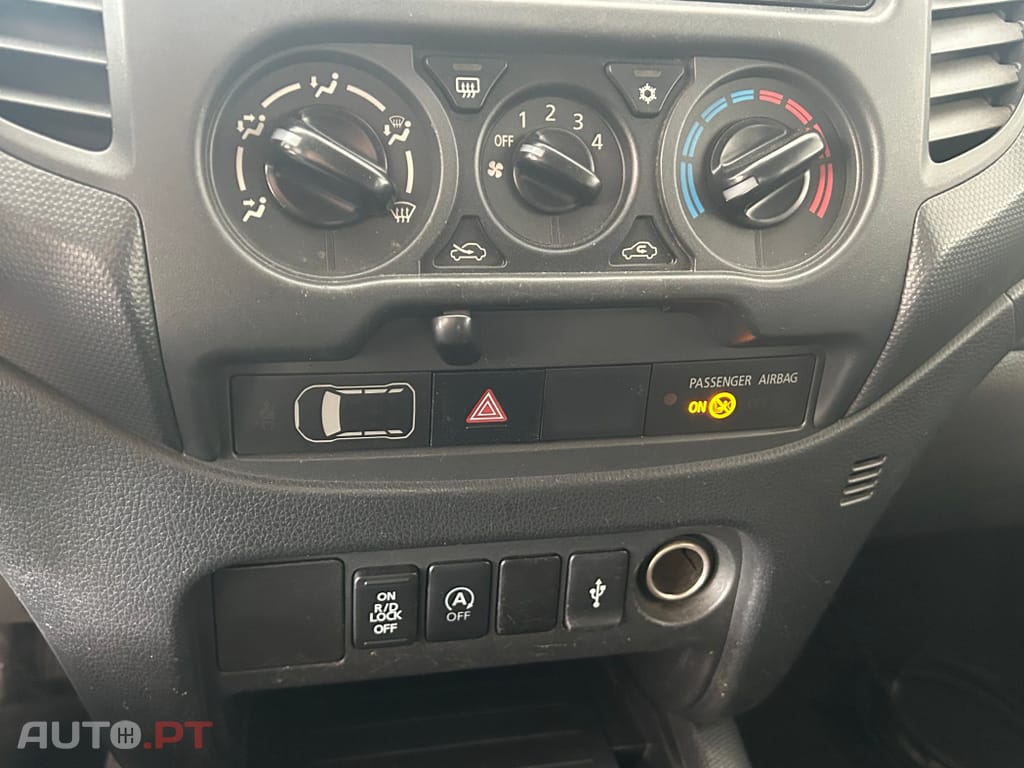 Mitsubishi L200 2.4 DI-D Club Invite 4WD