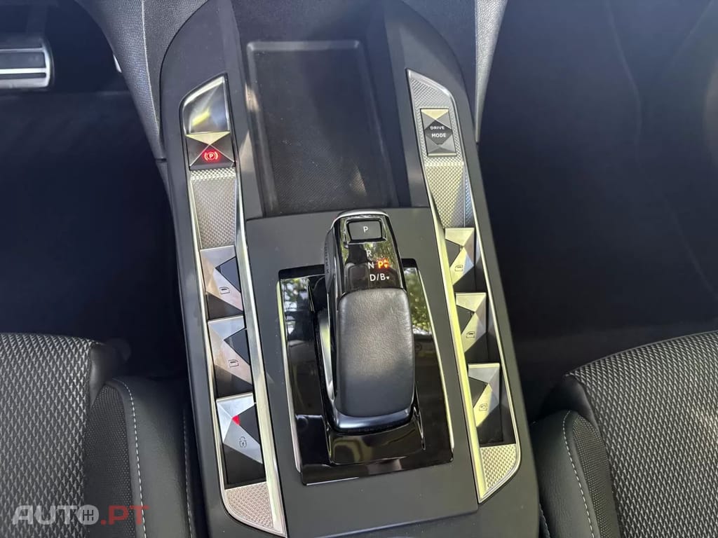 DS DS3 Crossback E-Tense Performance Line