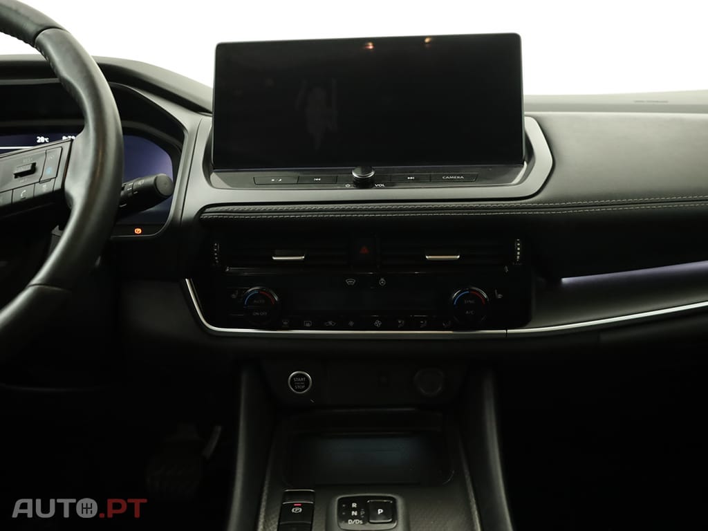 Nissan Qashqai Qashqai 1.3 DIG-T N-Connecta LED Xtronic