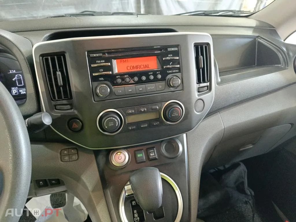 Nissan NV200 4p Professional