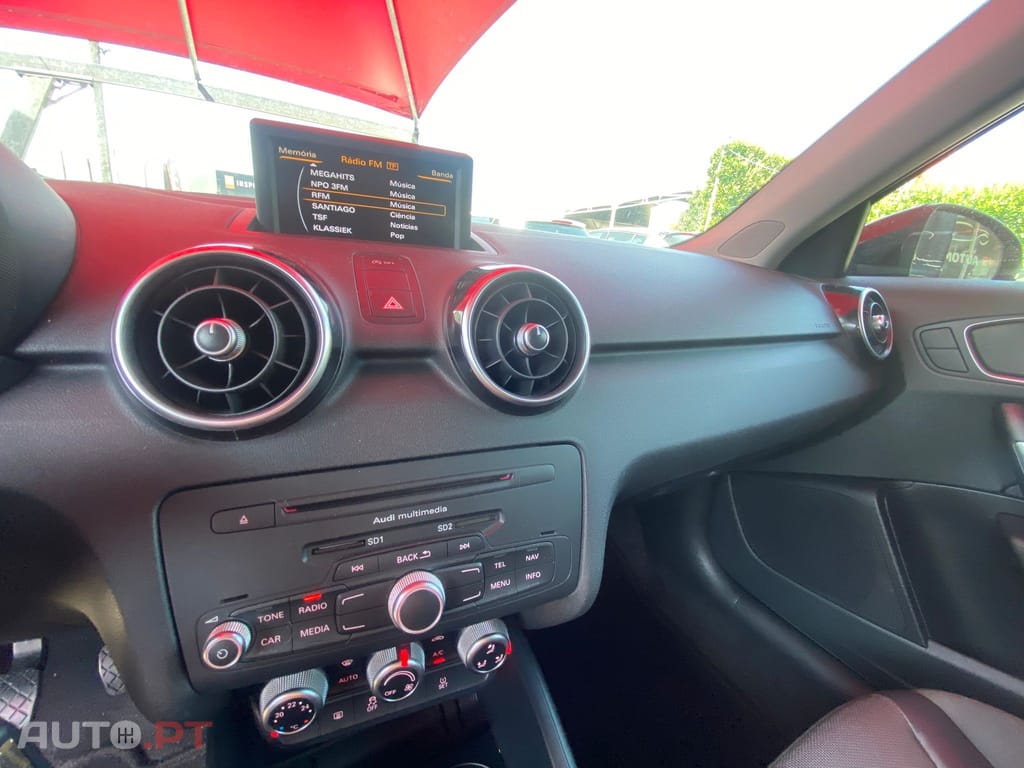 Audi A1 1.6 TDi S-line