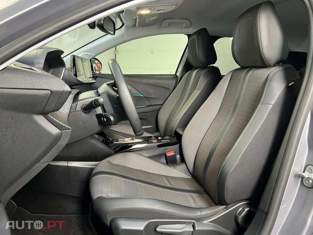 Peugeot 208 Allure Versão Eléctrica