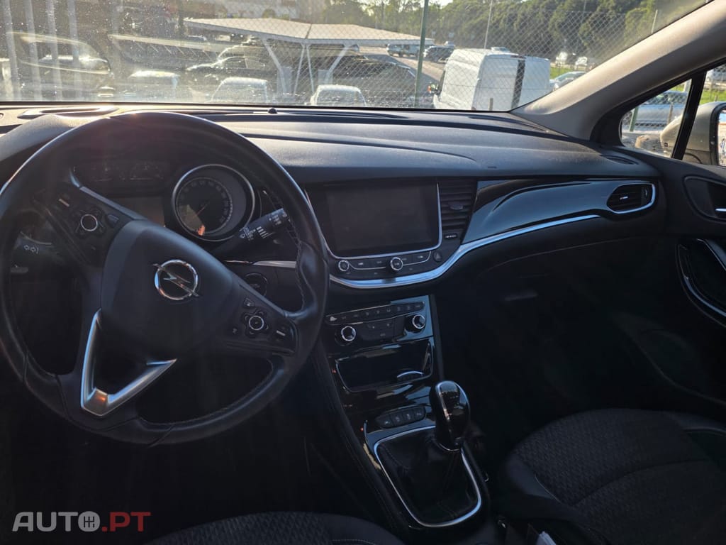 Opel Astra Opel Astra 1.6 CDTI Innovation S/S RM6/SBO/5PC/5PB
