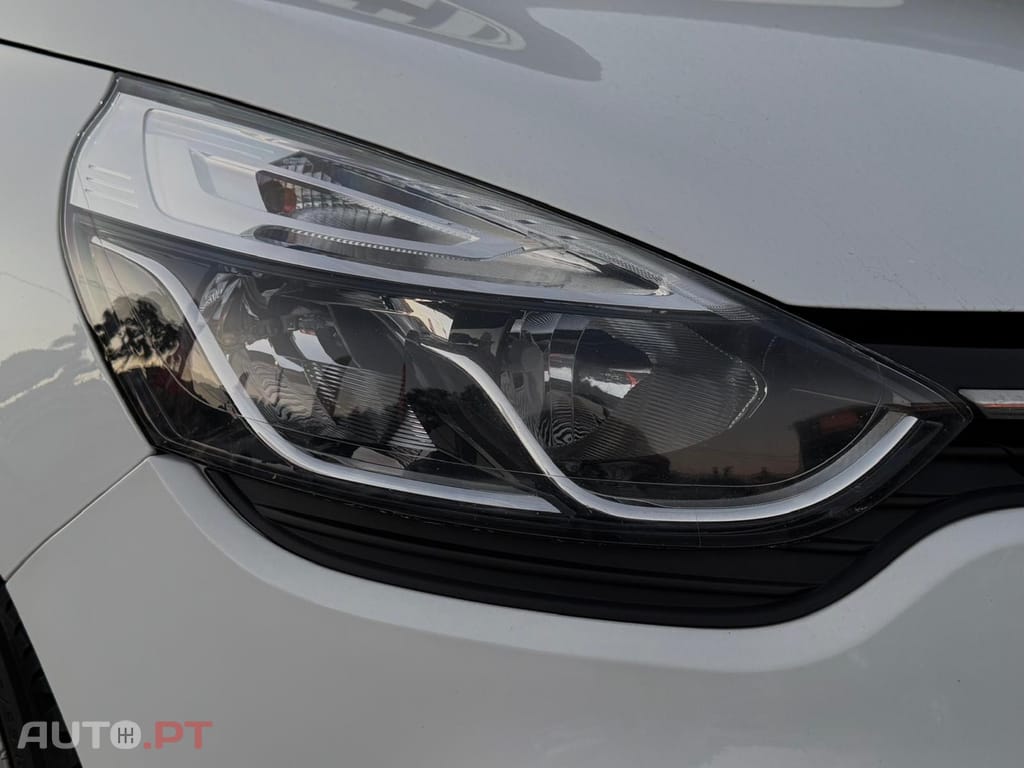 Renault Clio Sport Tourer 0.9 TCe Limited