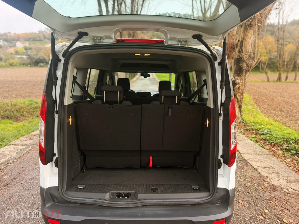 Ford Tourneo Grand 1.5 TDCi Trend Powershift