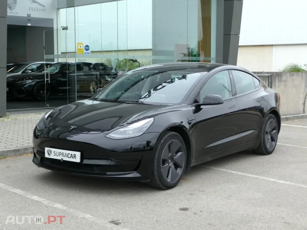 Tesla Model 3 Tração Traseira