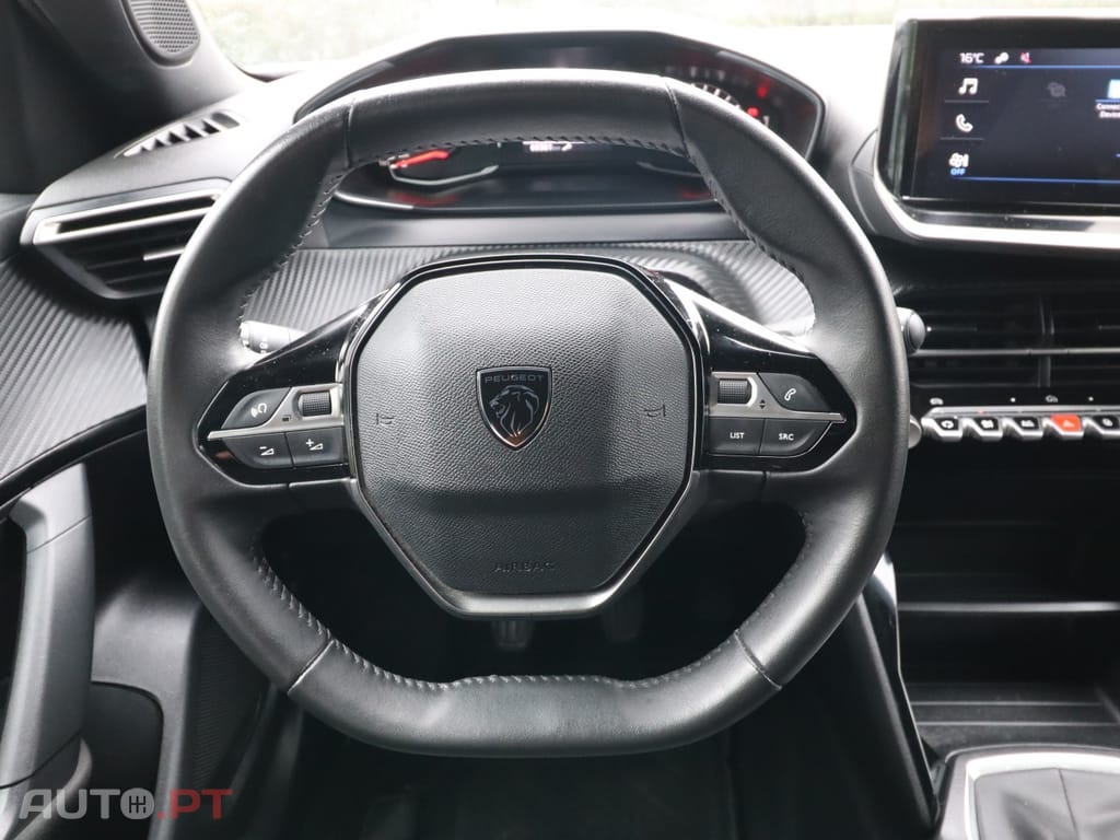 Peugeot 2008 1.2 PureTech Allure Pack