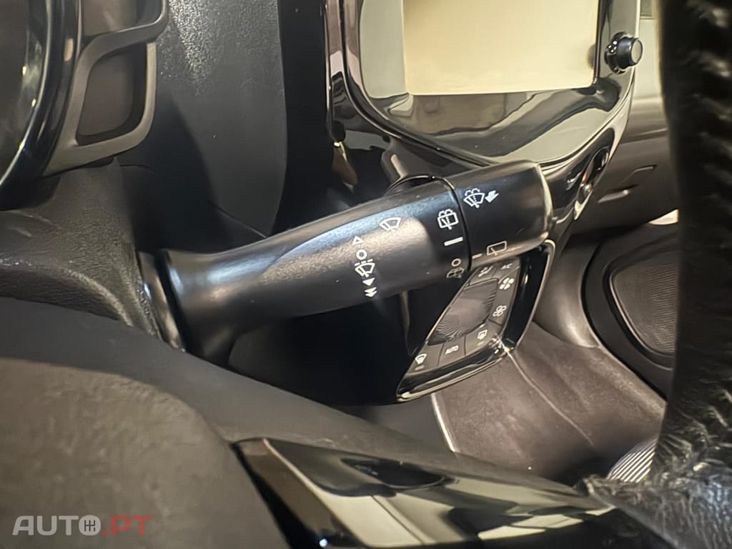 Peugeot 108 Top! 1.2 VTi Allure + ADML