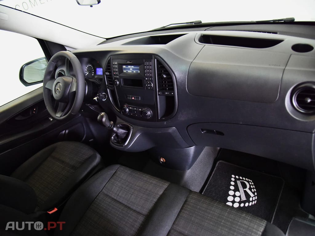 Mercedes-Benz Vito 111CDI 9L C/ AC TRASEIRO