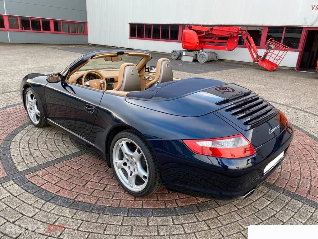 Porsche 911 Carrera