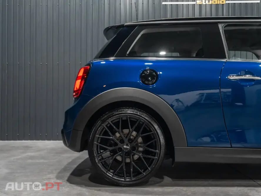 MINI Cooper Cooper S
