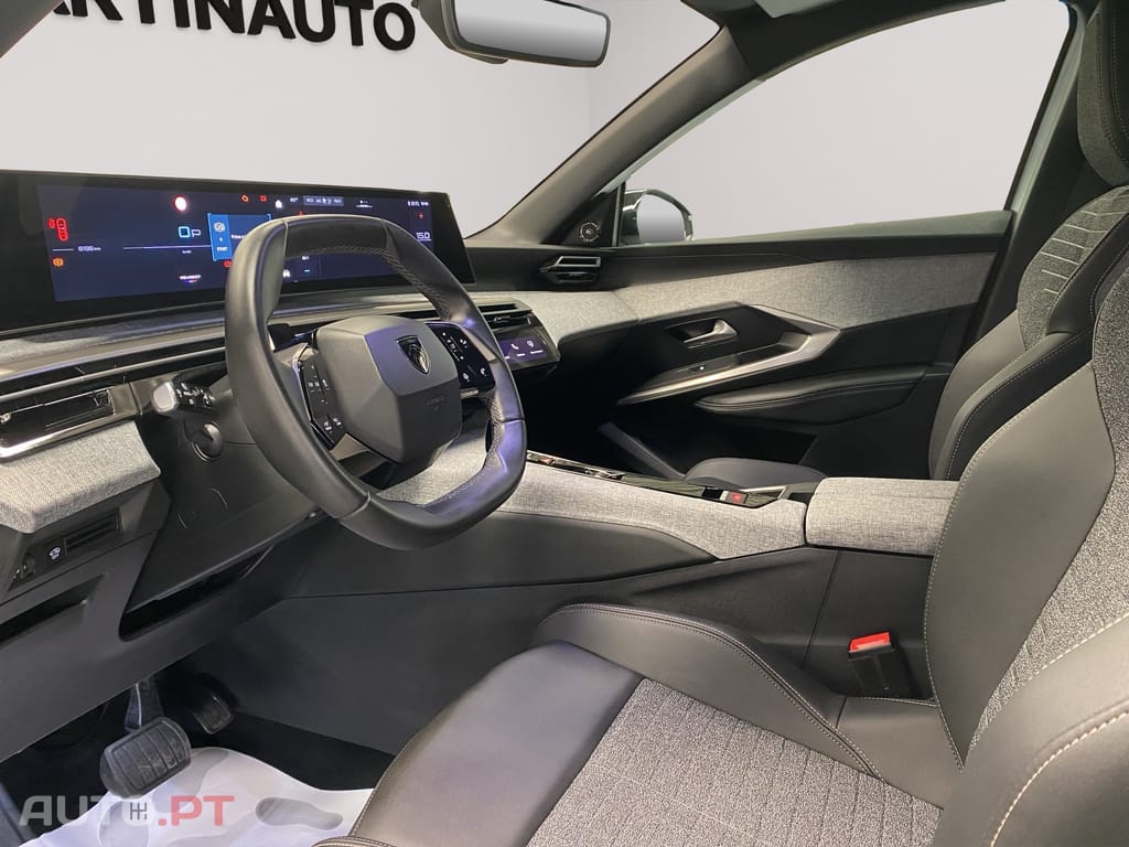 Peugeot 3008 1.2 Hybrid Allure e-DCS6
