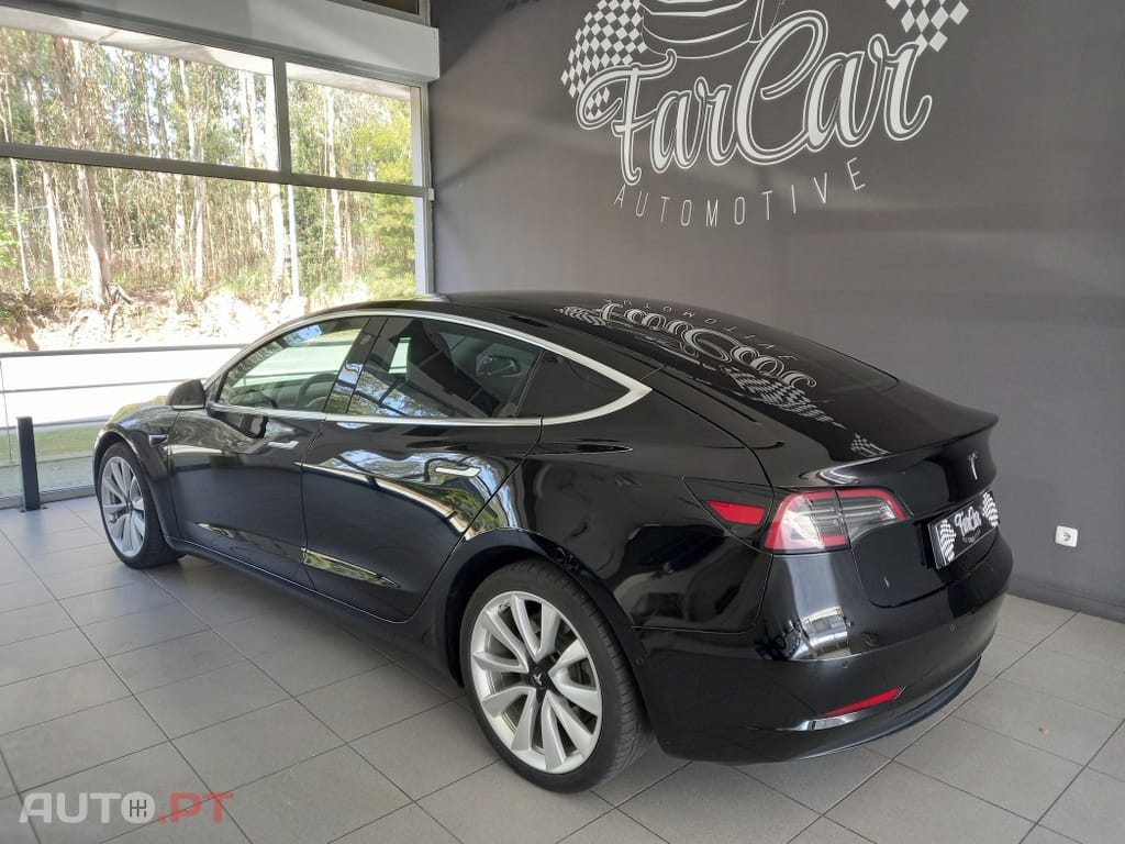 Tesla Model 3 Long-Range Dual Motor AWD